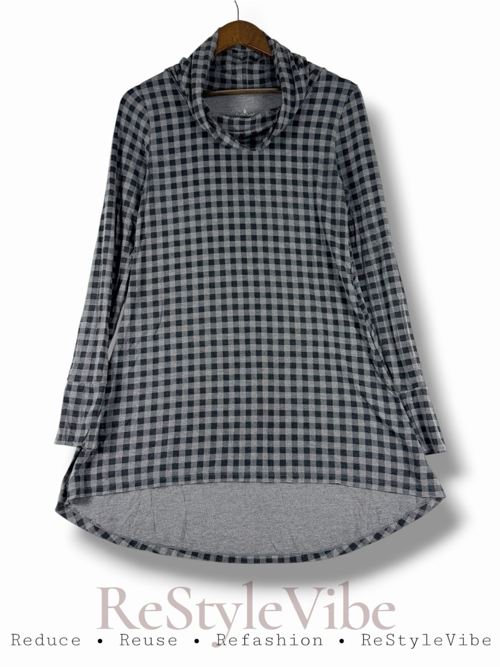 CUDDL DUDS Women’s Size M Top Shirt Tunic Length Cowl Neck Plaid Soft Stretch